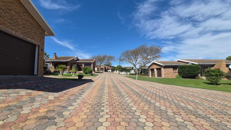 3 Bedroom Property for Sale in Fraaiuitsig Western Cape